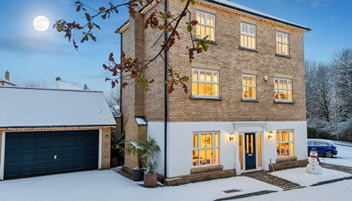 6 Bedroom Detached House For Sale In Collinge Close, East Malling, ME19