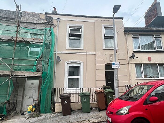 2 Bedroom Flat For Sale In Arundel Crescent, Plymouth, PL1