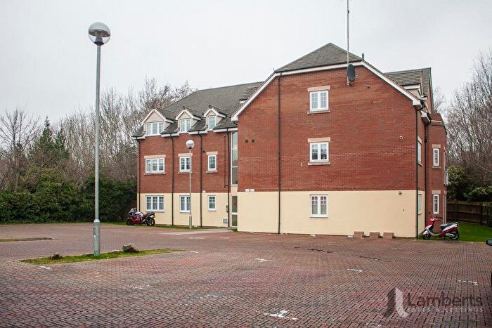 2 Bedroom Flat To Rent In Evesham Road, Redditch, B97