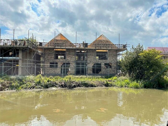 4 Bedroom Semi Detached House For Sale In Black Horse Lodge, Great