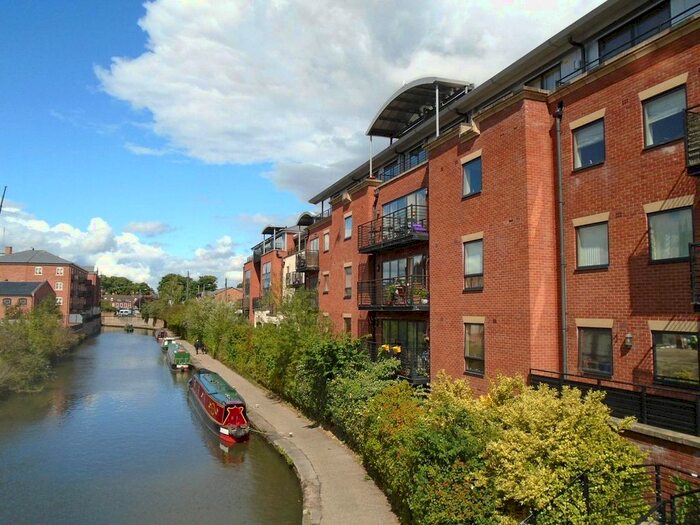 2 Bedroom Flat To Rent In Bath Road, Worcester, Worcestershire, WR5