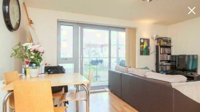 2 Bedroom Flat To Rent In Clemantis Apartments, Merchant Street, Bow, Mile End, London, E3
