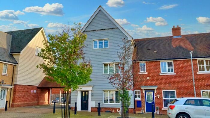 4 Bedroom End Of Terrace House To Rent In Weetmans Drive, Colchester, Essex, CO4