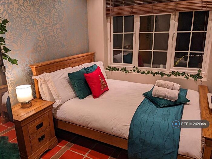 Studio To Rent In Mount Pleasant, Barnet, EN4