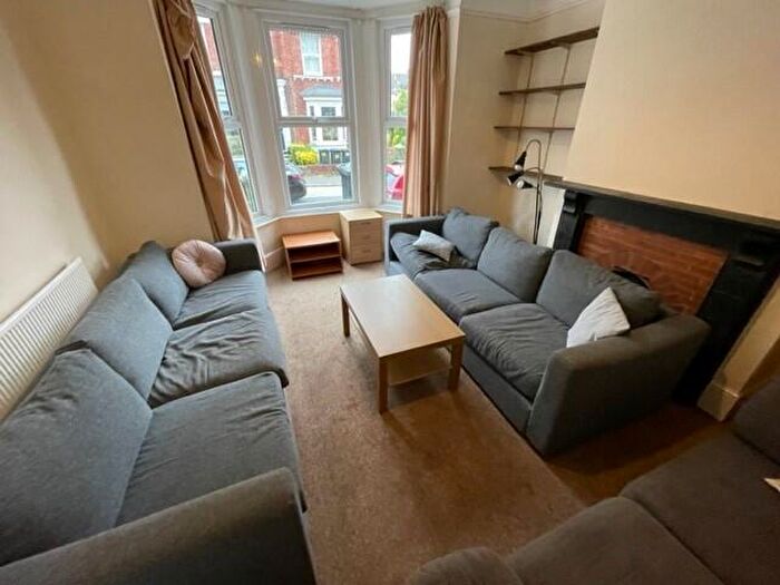 5 Bedroom Terraced House To Rent In Pennsylvania Road, Exeter, EX4