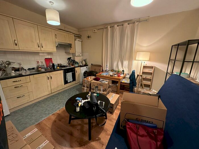 1 Bedroom Flat To Rent In Clapham Manor Street, London, SW4