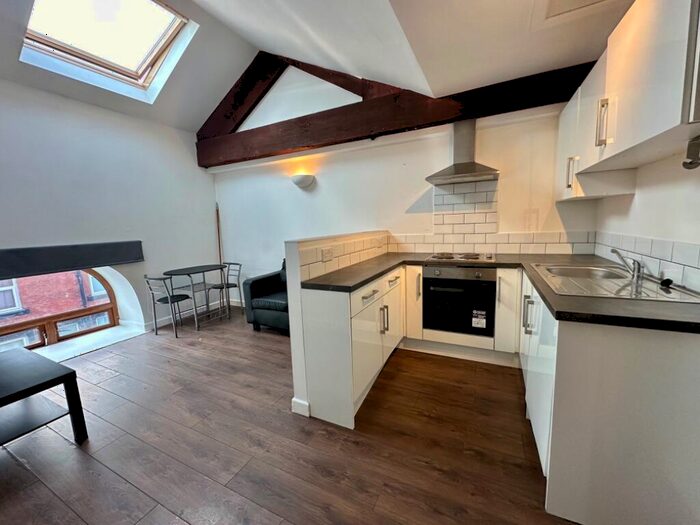1 Bedroom Apartment To Rent In Hall Road, Leeds, West Yorkshire, LS12