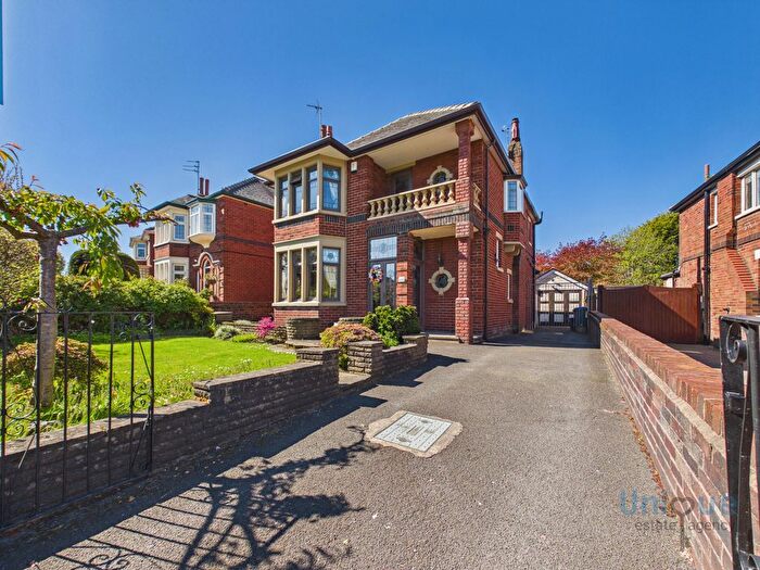 3 Bedroom Detached House For Sale In West Park Drive, Blackpool, FY3