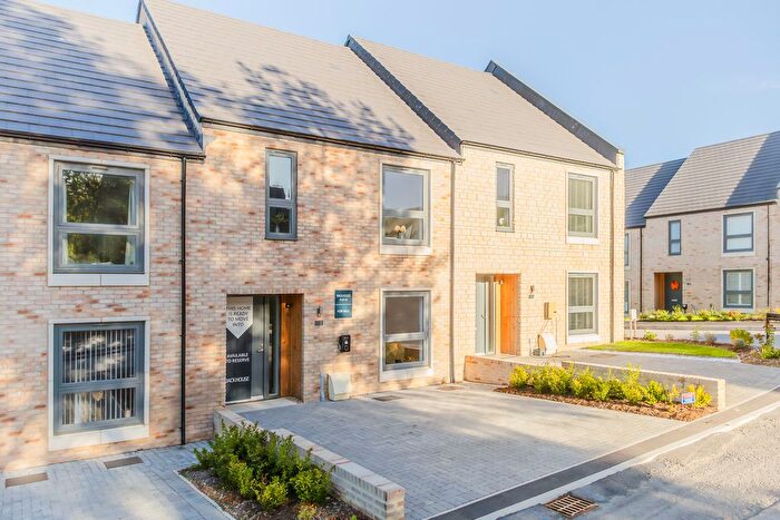 4 Bedroom Terraced House For Sale In , Blunsdon Hill, SN26