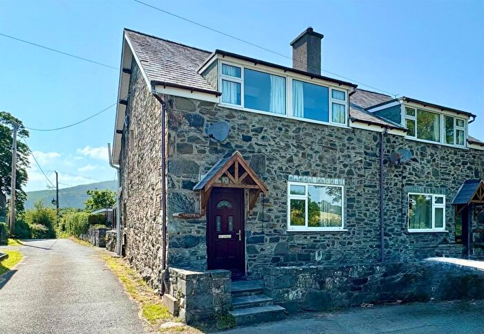 3 Bedroom House For Sale In Hen Efail, Tyn-Y-Groes, Conwy, LL32