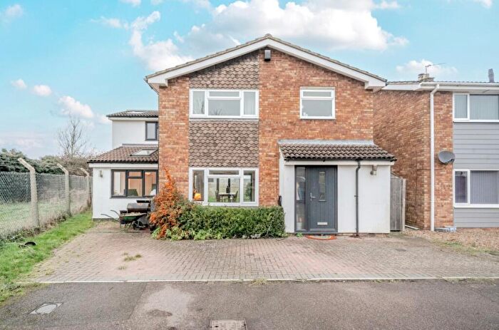 4 Bedroom Detached House For Sale In Townsend Close, Bedford, MK43