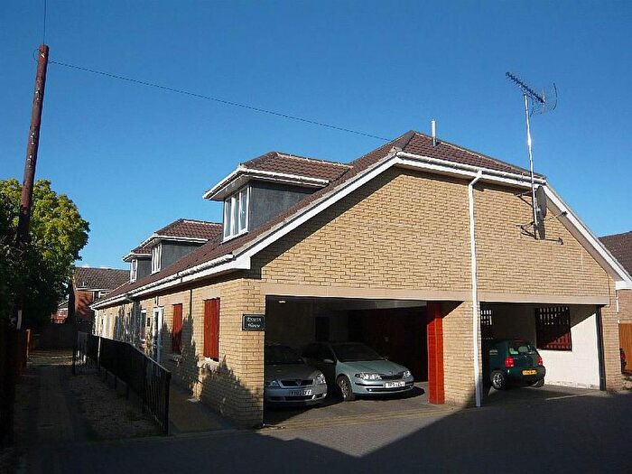 2 Bedroom Flat To Rent In Renson Close, Fullbridge Rd, PE4