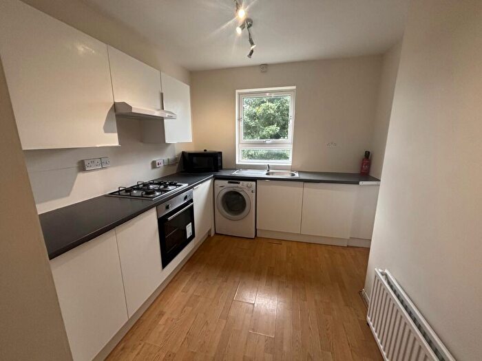 3 Bedroom Flat To Rent In Bedford Road, Kittybrewster, Aberdeen, AB24