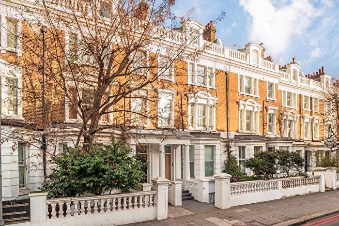 1 Bedroom Flat For Sale In Holland Road, Holland Park, W14