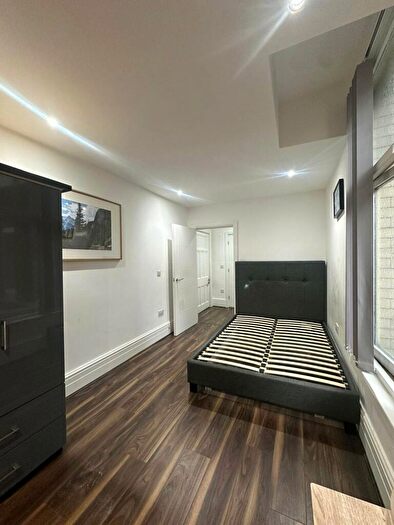 1 Bedroom Flat To Rent In Pearl Chambers, East Parade Street, LS1