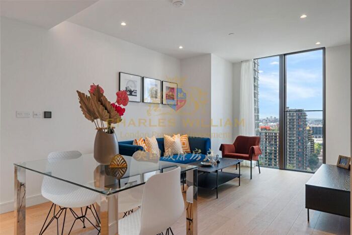 2 Bedroom Apartment To Rent In Apartment, Harcourt Tower, Marsh Wall, London, E14