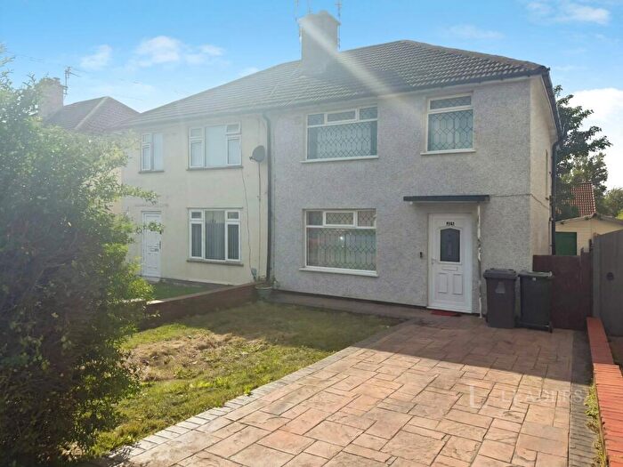 3 Bedroom Semi-Detached House To Rent In Jefferson Avenue, Doncaster, South Yorkshire, DN2