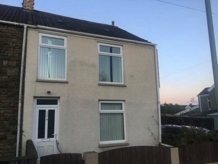 3 Bedroom Property To Rent In Carmarthen Road, Gendros, Swansea SA5