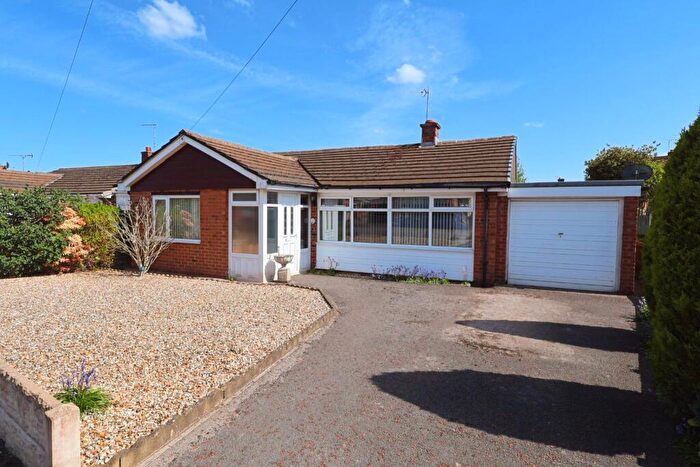 3 Bedroom Detached Bungalow For Sale In Pembroke Road, Wrexham, LL12