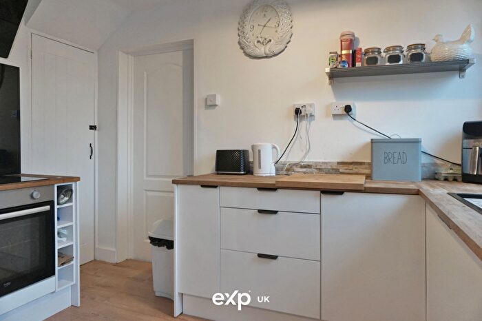 2 Bedroom End Of Terrace House For Sale In Thurlestone Road, Longbridge, B31