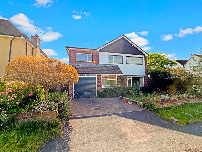 4 Bedroom Detached House For Sale In Highlands Road, Seer Green, Beaconsfield, HP9