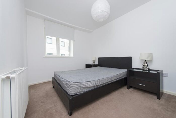 2 Bedroom Apartment To Rent In Hive, Masshouse Plaza, Birmingham, B5