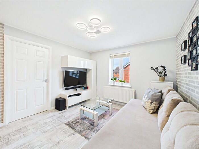 1 Bedroom Flat For Sale In Gatcombe Road, Bristol, BS13