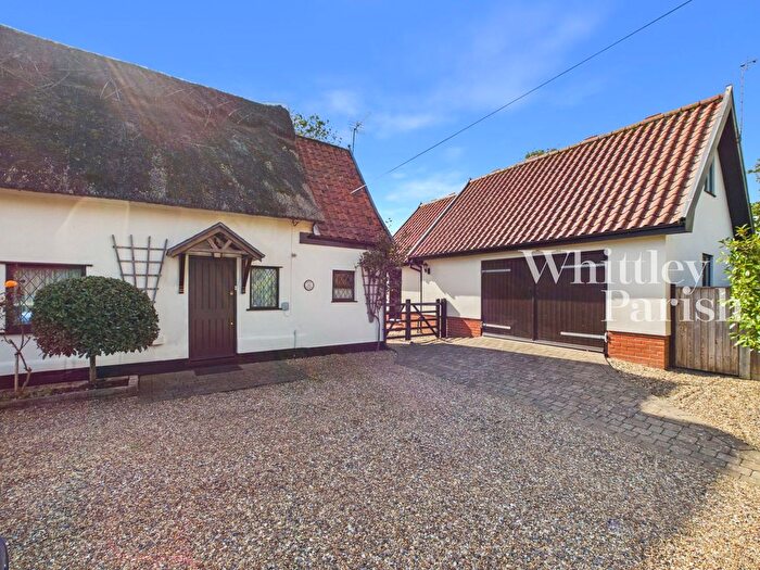 2 Bedroom Cottage For Sale In Short Green, Winfarthing, Diss, IP22