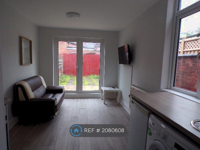 1 Bedroom Studio To Rent In Kingsland Avenue, Coventry, CV5