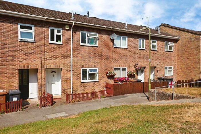 3 Bedroom Terraced House For Sale In Tintagel Close, Andover, SP10