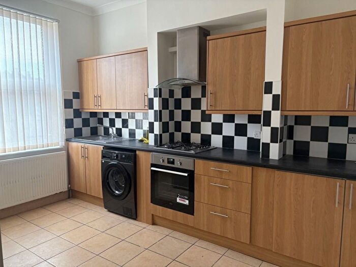 1 Bedroom Flat To Rent In Brighton Road, Purley, CR8