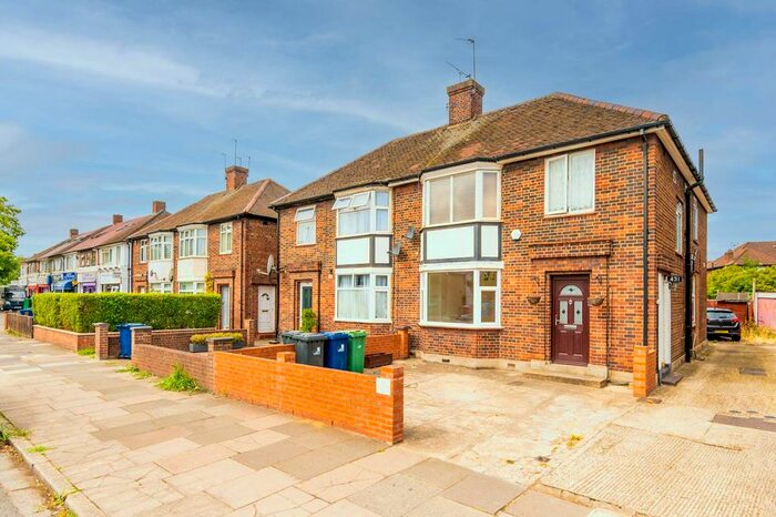 2 Bedroom Maisonette To Rent In Greenford Road, Greenford, UB6