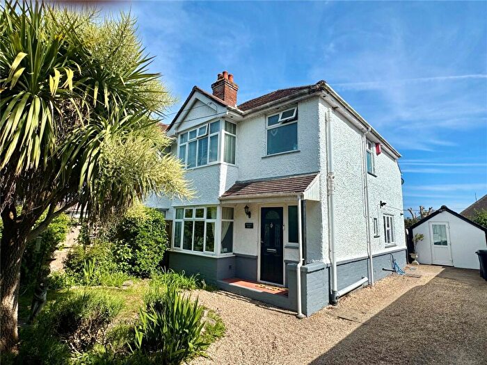3 Bedroom House For Sale In Christchurch Road, Barton On Sea, Hampshire, BH25