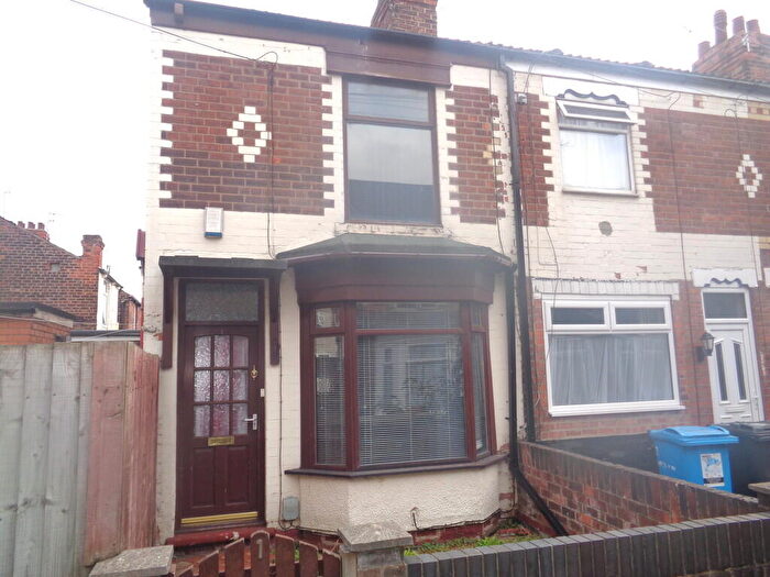 2 Bedroom End Of Terrace House To Rent In Raglan Avenue, HU5