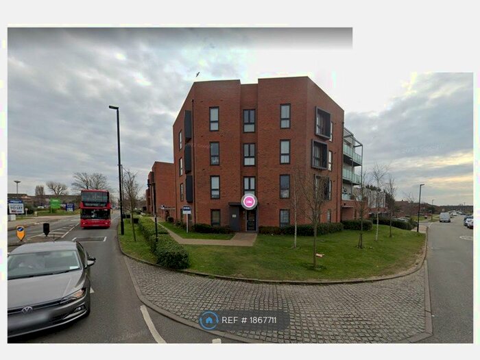 2 Bedroom Flat To Rent In Landelle Court, Hounslow, TW5