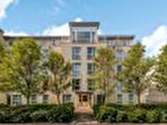 1 Bedroom Flat To Rent In Melliss Avenue, Kew, TW9