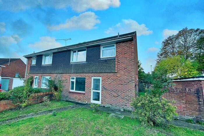 3 Bedroom Semi-Detached House To Rent In Northmoor, BH20