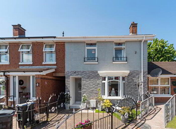 3 Bedroom Terrace House For Sale In Valleyside Close, Belfast, BT12