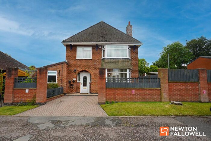 3 Bedroom Detached House For Sale In Byron Street, Loughborough, LE11