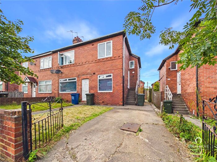 2 Bedroom Flat For Sale In Scarborough Road, Newcastle Upon Tyne, Tyne And Wear, NE6