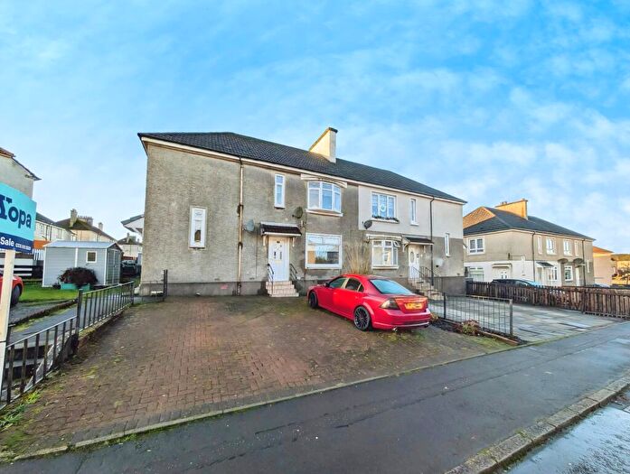 2 Bedroom Flat For Sale In Kirkview Avenue, Shotts, ML7