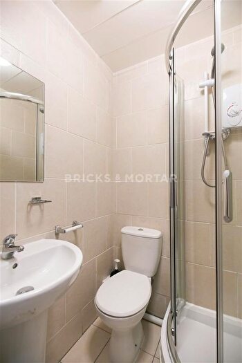 6 Bedroom Flat To Rent In Clayton Street West, Newcastle Upon Tyne, NE1