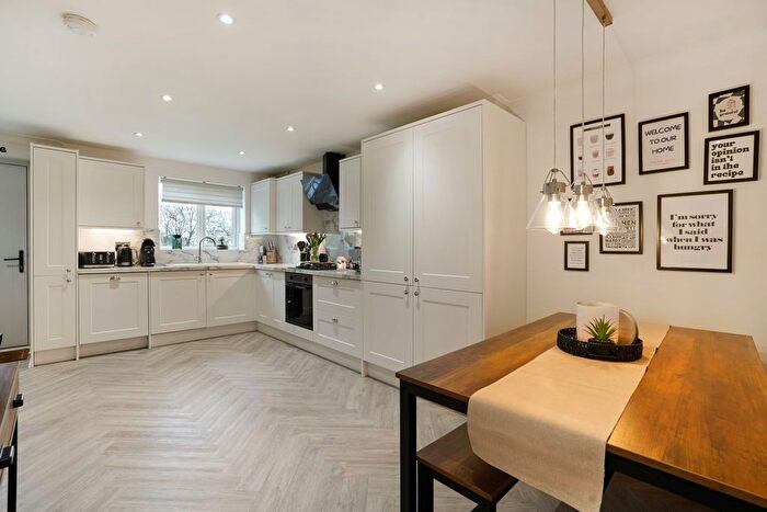 3 Bedroom Semi-Detached House For Sale In Deepwell Mews, Halfway, Sheffield, S20