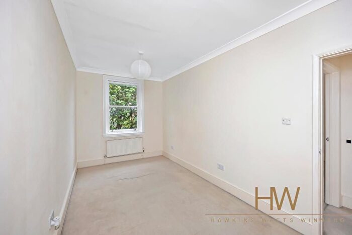 2 Bedroom Flat For Sale In Cromwell Road, Hove, BN3