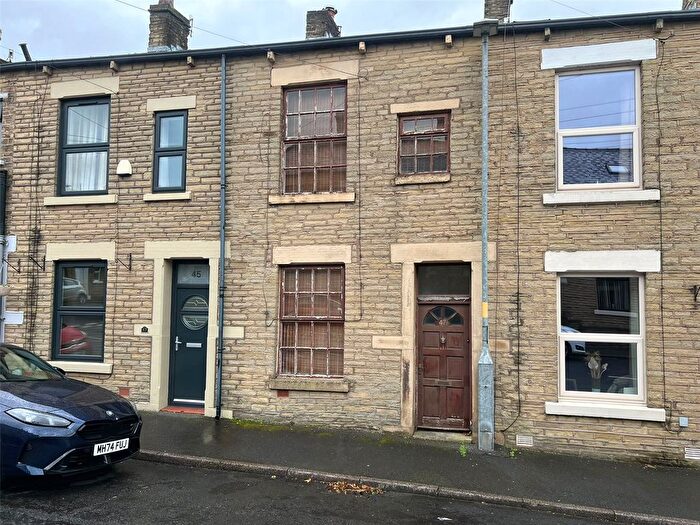 2 Bedroom Terraced House For Sale In Lorne Street, Mossley, OL5