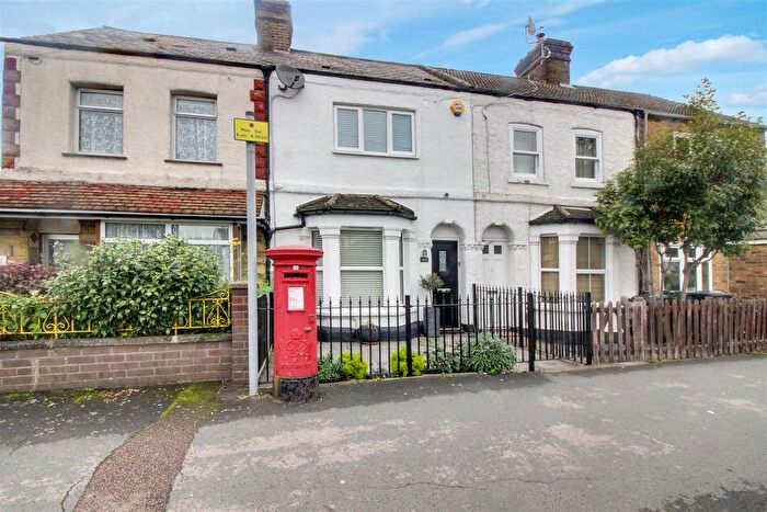2 Bedroom Terraced House For Sale In Windmill Lane, Cheshunt, EN8