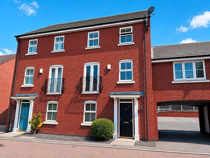 4 Bedroom Semi-Detached House For Sale In Coltsfoot Way, Broughton Astley, Leicester, Leicestershire., LE9