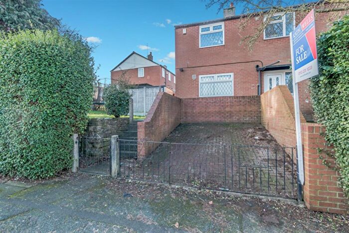 3 Bedroom Semi Detached House For Sale In Wellstone Gardens, Bramley, Leeds, LS13