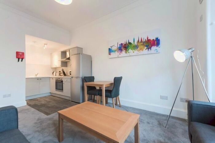 2 Bedroom Flat To Rent In Buccleuch Street, Garnethill, Glasgow, G3