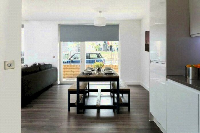 3 Bedroom Apartment To Rent In Batavia Road, London, SE14